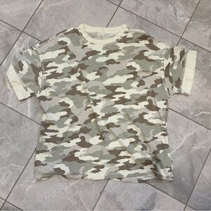 NWOT Aerie M oversized camo t-shirt